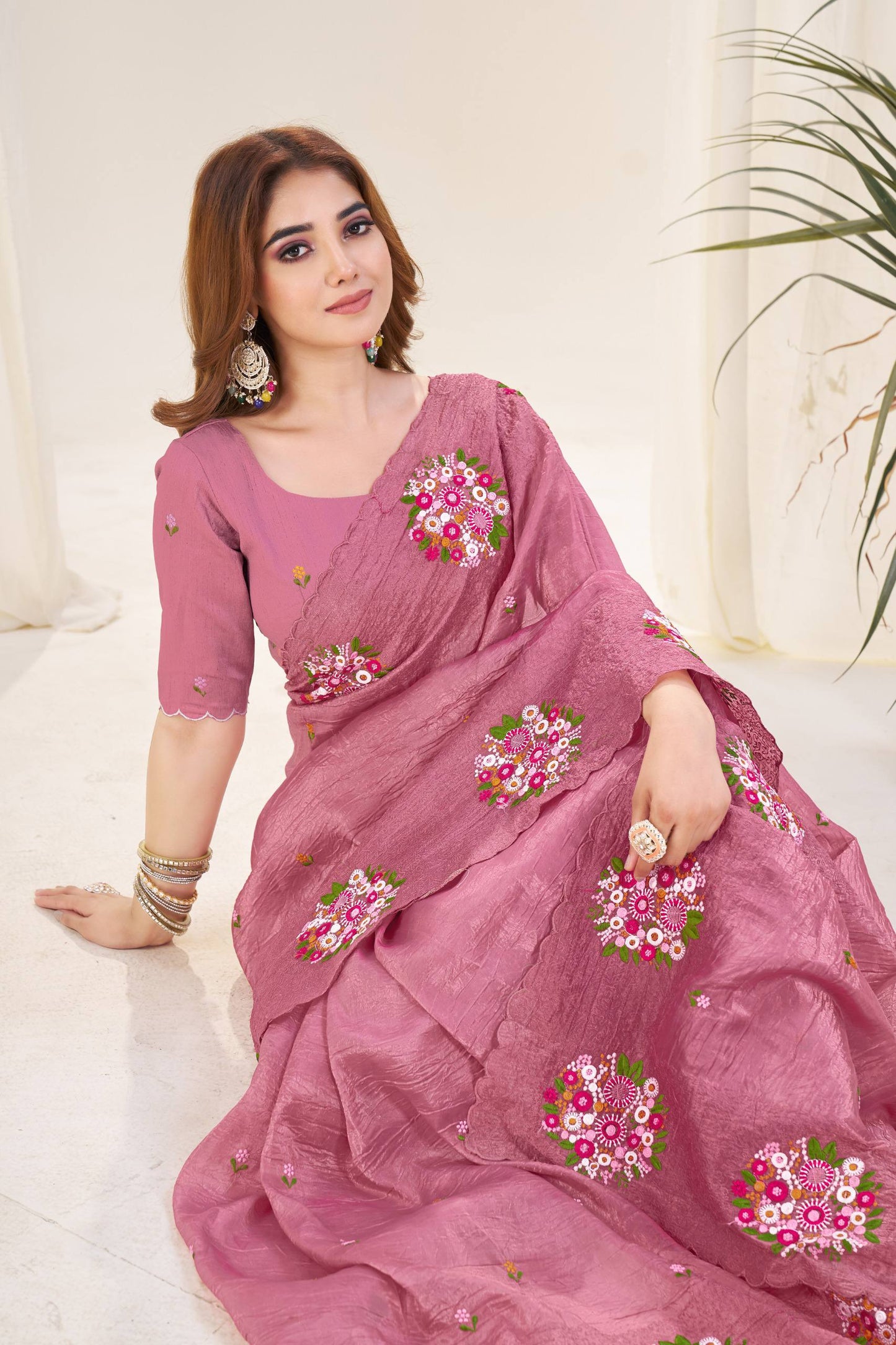 *🪡Beautiful Trending Designer Saree*