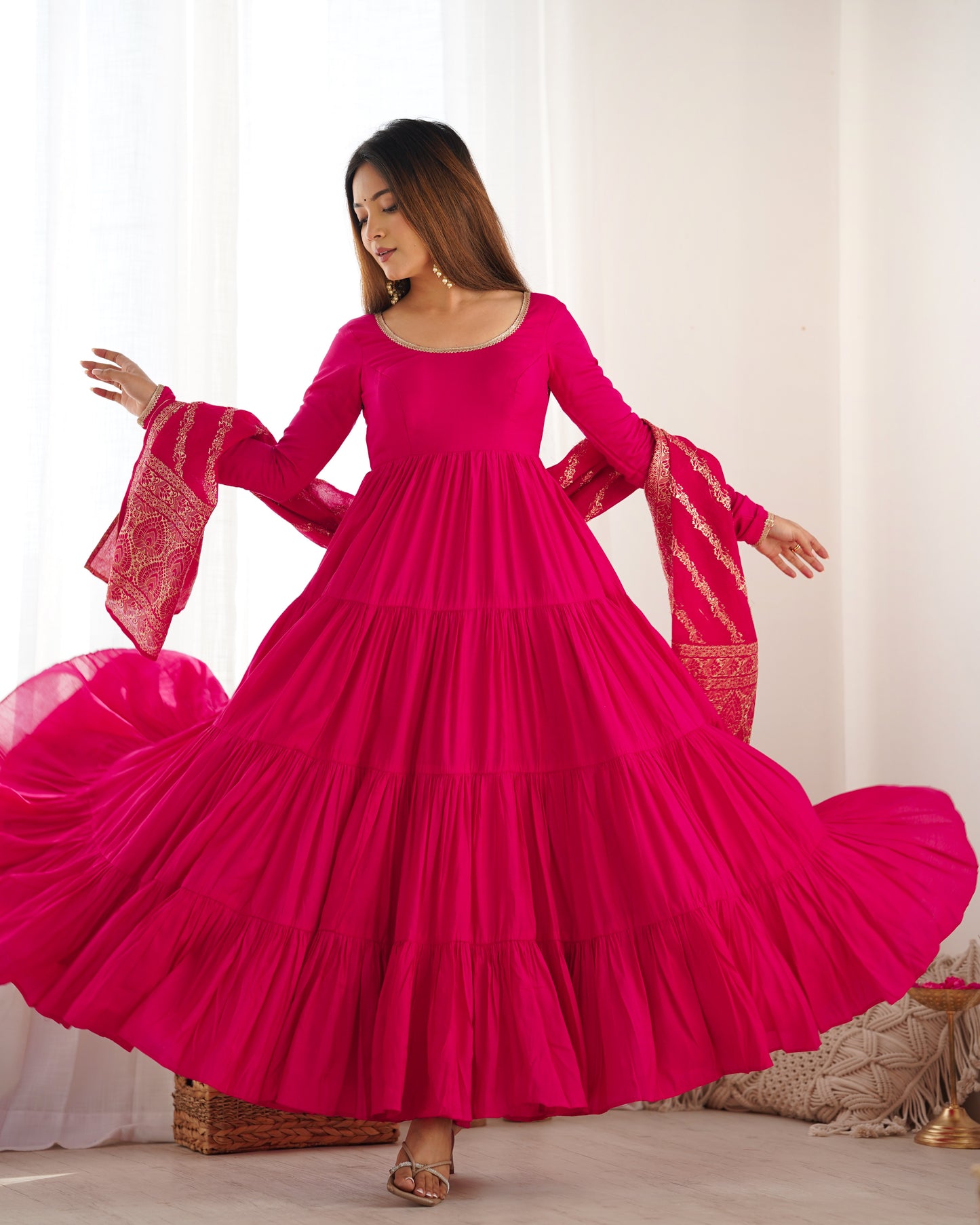 🌸 Elegant Romansilk Chanderi Anarkali Set 🌸