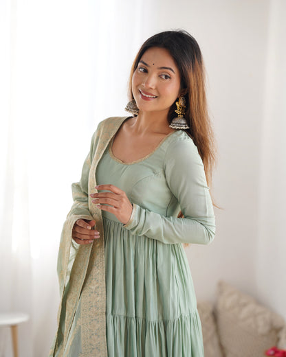 🌸 Elegant Romansilk Chanderi Anarkali Set 🌸