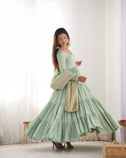🌸 Elegant Romansilk Chanderi Anarkali Set 🌸