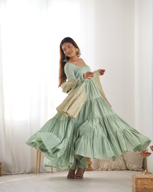 🌸 Elegant Romansilk Chanderi Anarkali Set 🌸