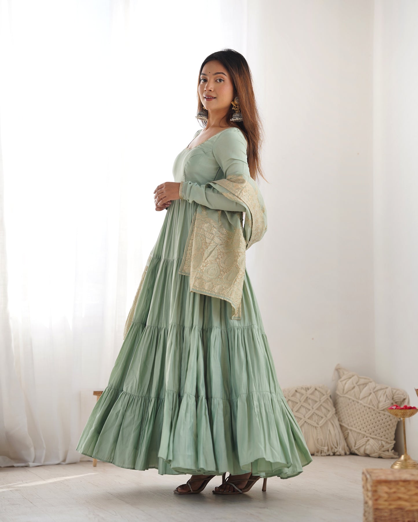 🌸 Elegant Romansilk Chanderi Anarkali Set 🌸