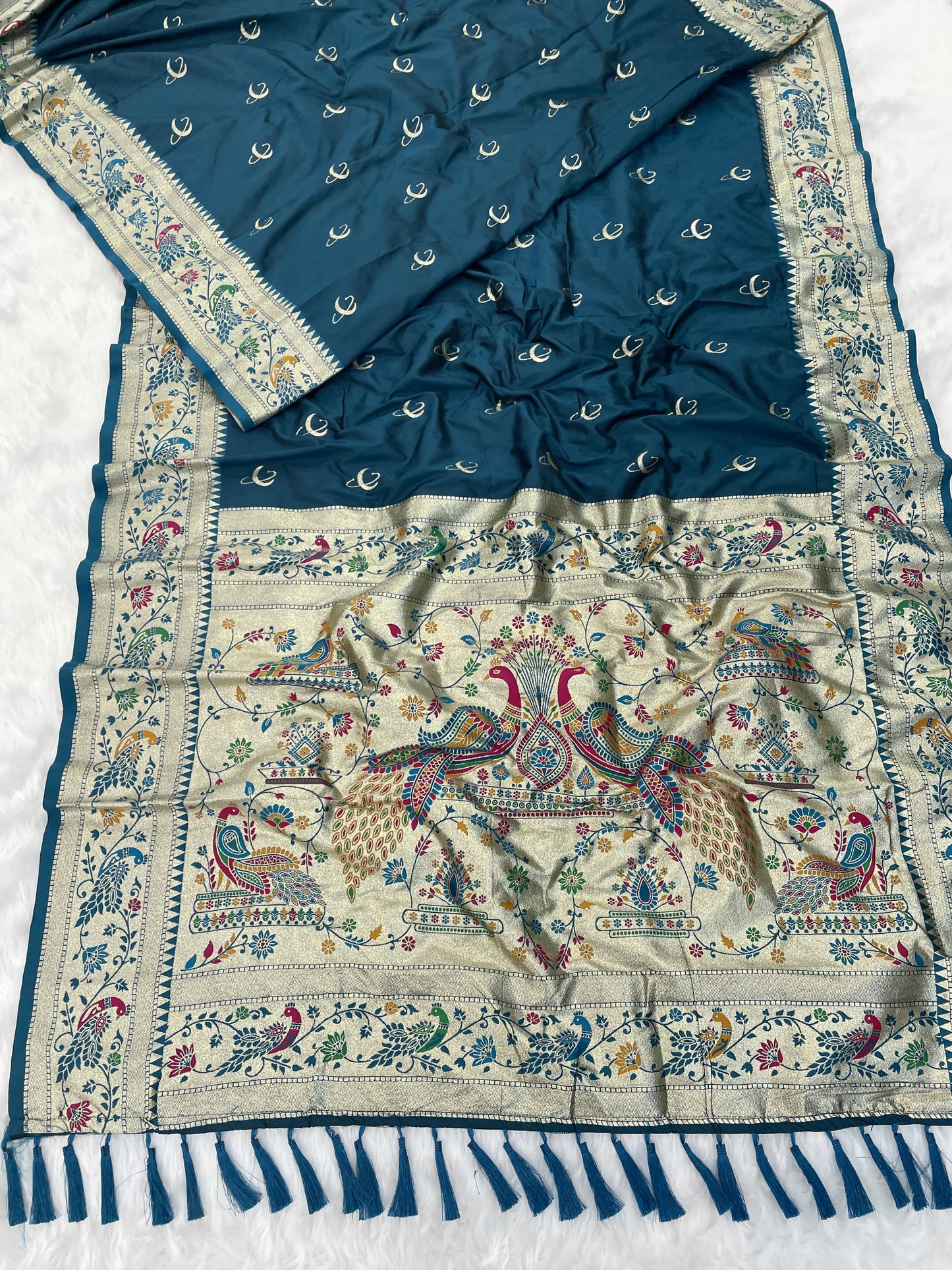 TRENDING CHANDRAKOR BANARASI PAITHANI UNIQUE SAREES
