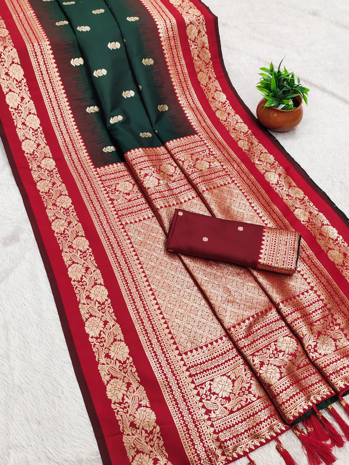 PURE BANARASI  SAREE💃🏻