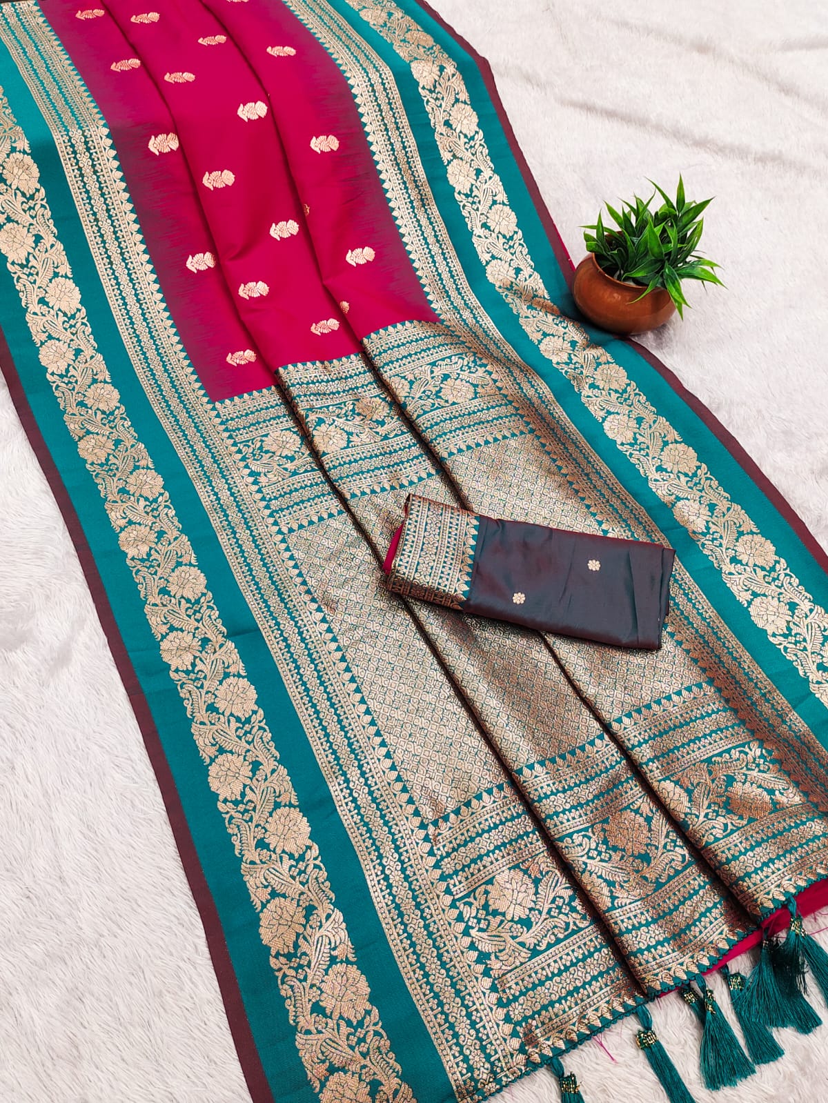 PURE BANARASI  SAREE💃🏻