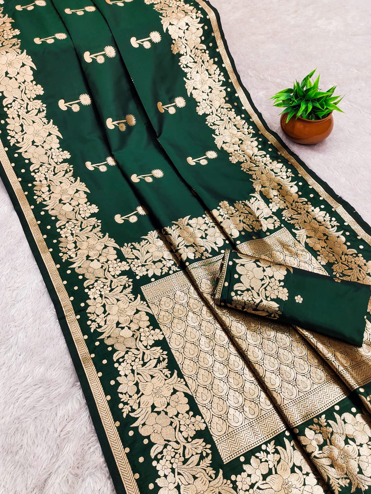 PURE BANARASI ZARI  SAREE