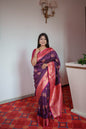 *❣️🦚Peacock hues dancing on silk threads A symphony of tradition in a Paithani saree.🦚❣️*