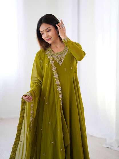 *PURE SOFT FOX GEORGETTE FABRIC FULLY FLAIR ANARKALI,WITH DUPPTA SET,PENT READY TO WEAR*