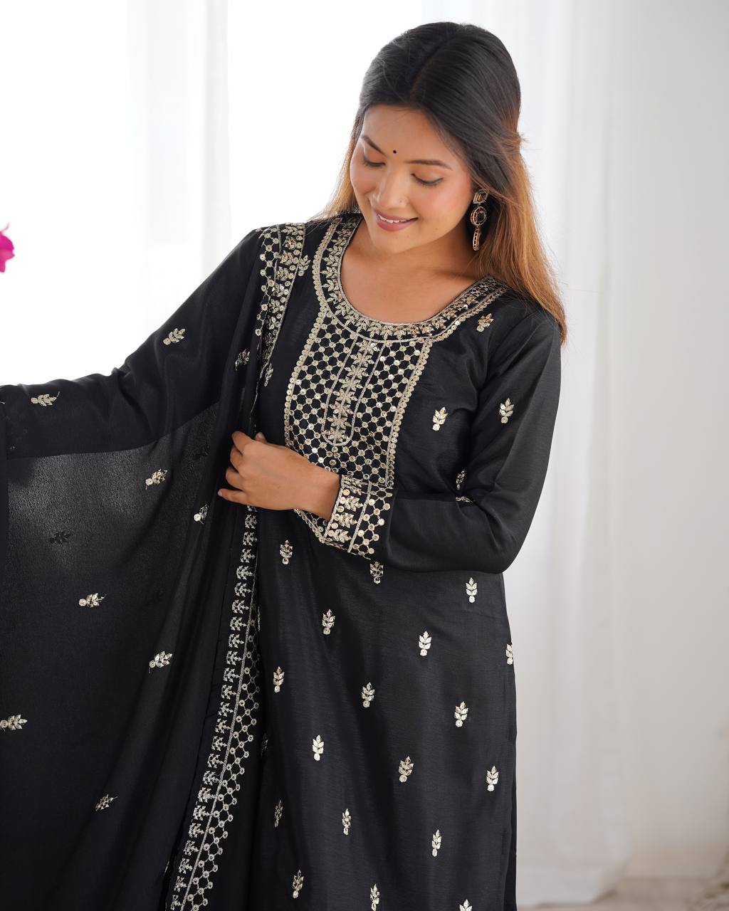NEW BEAUTIFUL PURE CHINON SILK FABRIC STRAIGHT FIT KURTA WITH DUPPTA SET,TROUSERS,READY TO WEAR*