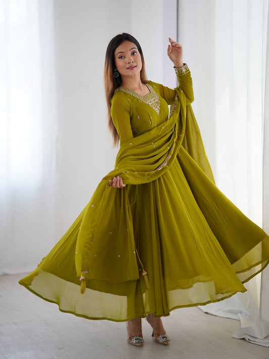 *PURE SOFT FOX GEORGETTE FABRIC FULLY FLAIR ANARKALI,WITH DUPPTA SET,PENT READY TO WEAR*