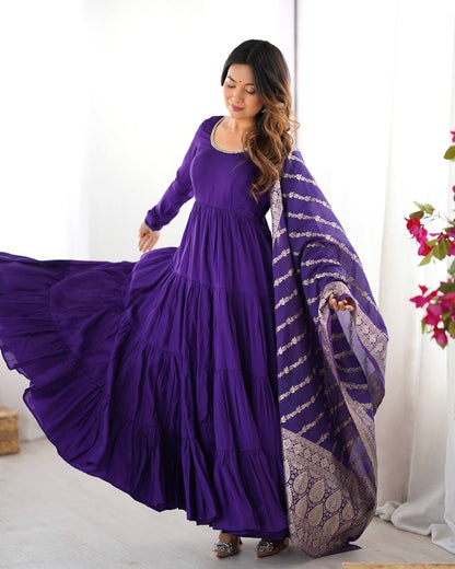 🌸 Elegant Romansilk Chanderi Anarkali Set 🌸