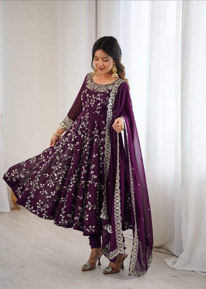 👗 *Category:* *Women’s Ethnic Anarkali Gown*