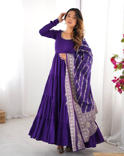 🌸 Elegant Romansilk Chanderi Anarkali Set 🌸