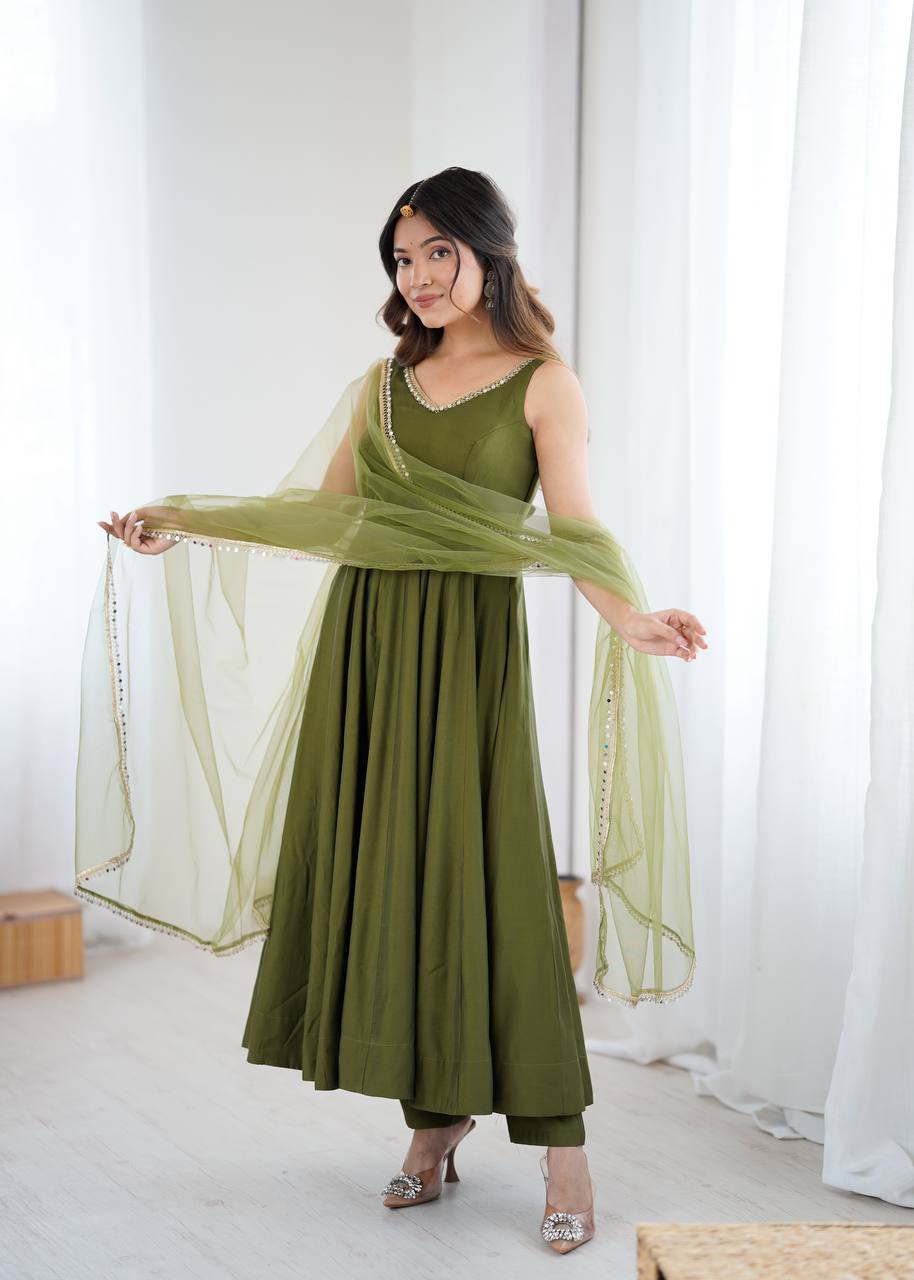 ✨ PREMIUM PURE ROMANSILK CHANDERI ANARKALI SET ✨
