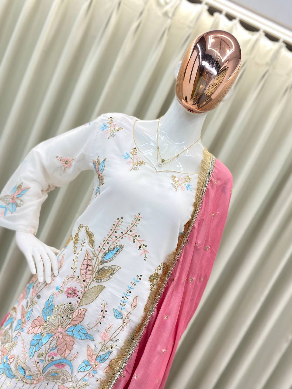 *DESIGNER WEAR EMBROIDERED TOP WITHSALWAAR PAIR💝