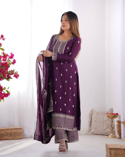 NEW BEAUTIFUL PURE CHINON SILK FABRIC STRAIGHT FIT KURTA WITH DUPPTA SET,TROUSERS,READY TO WEAR*