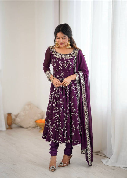 👗 *Category:* *Women’s Ethnic Anarkali Gown*