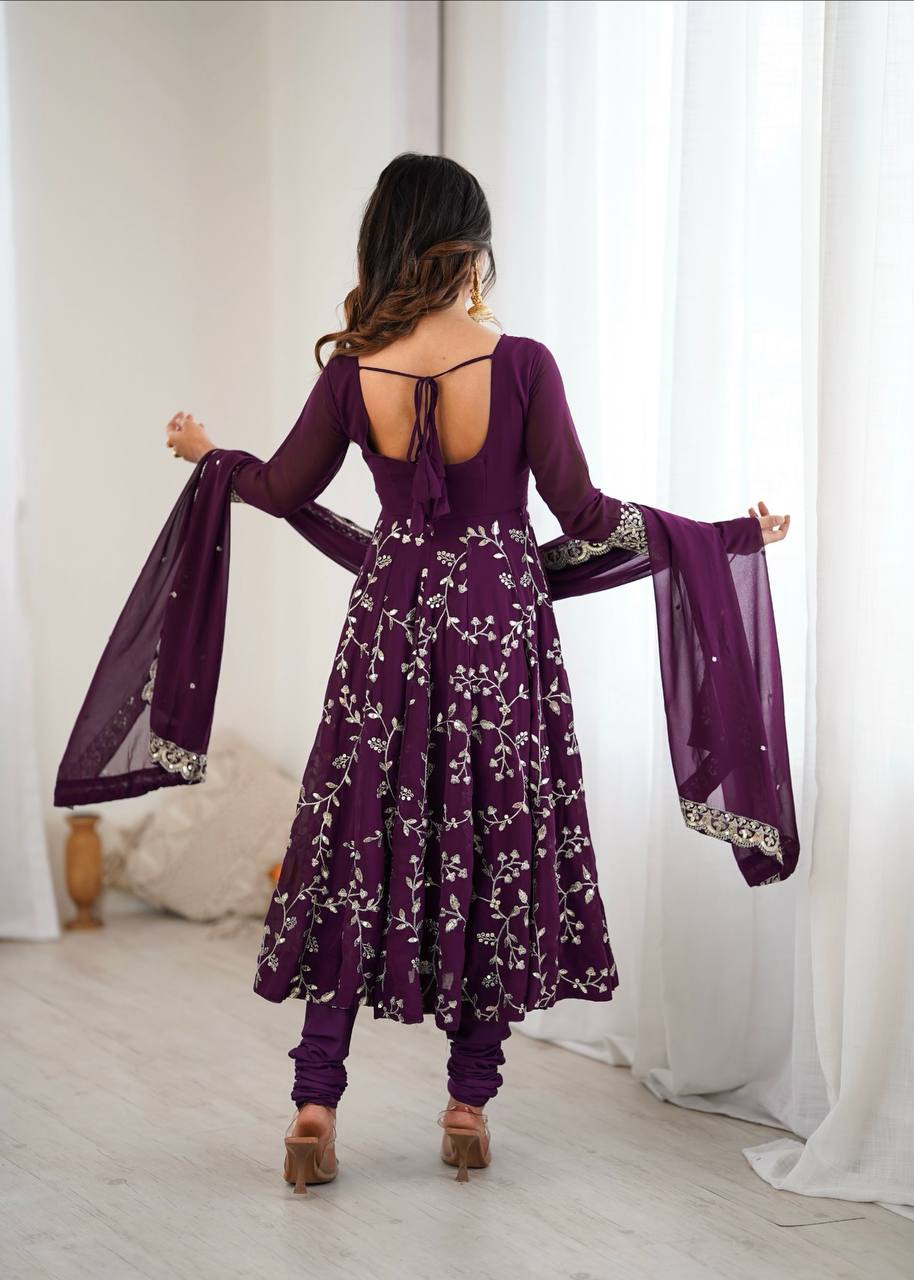 👗 *Category:* *Women’s Ethnic Anarkali Gown*