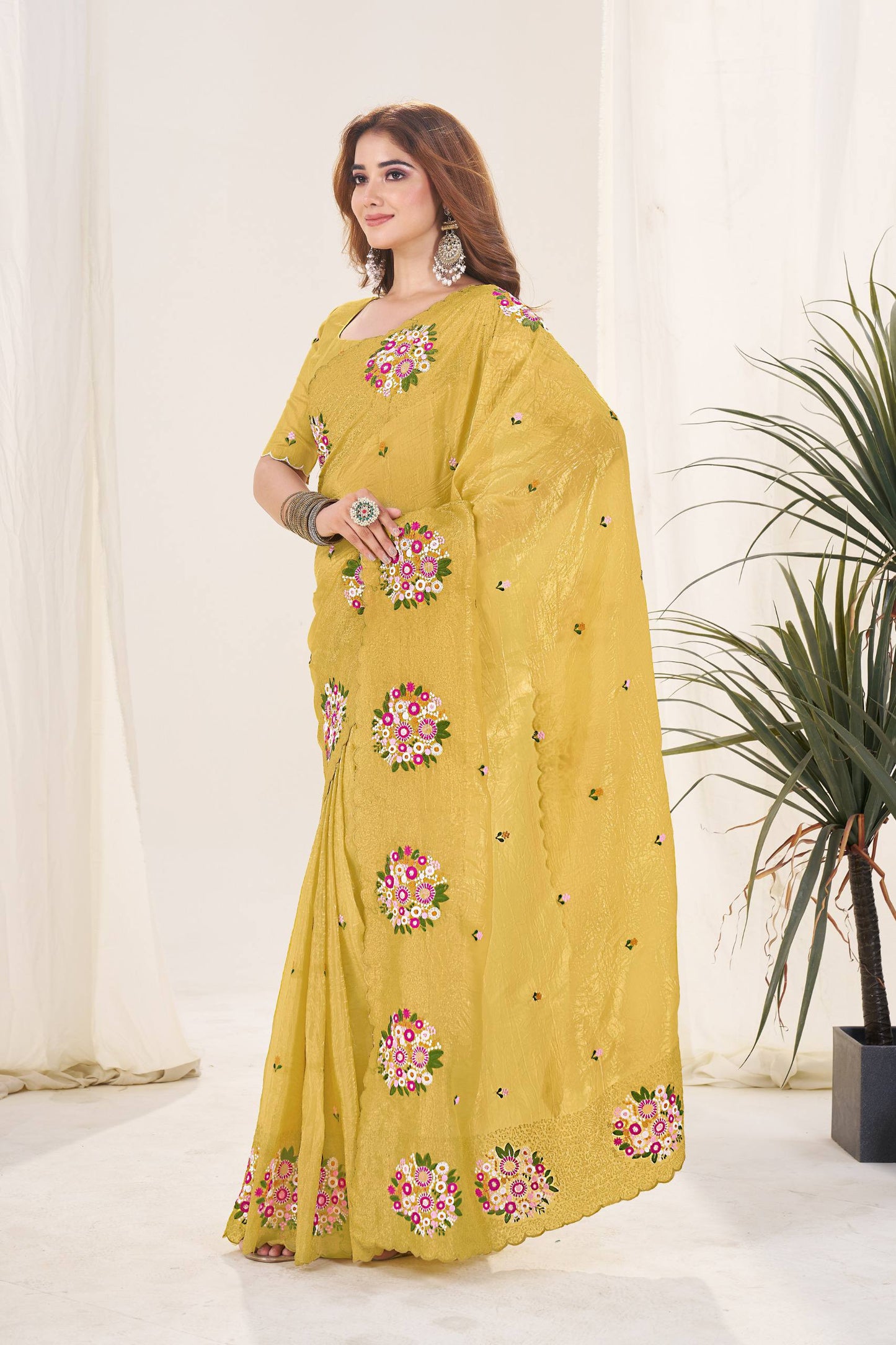 *🪡Beautiful Trending Designer Saree*