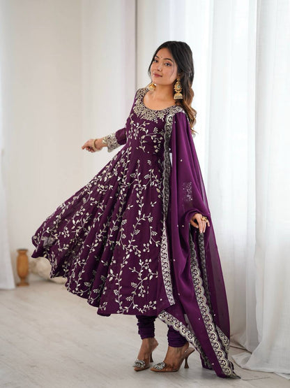 👗 *Category:* *Women’s Ethnic Anarkali Gown*