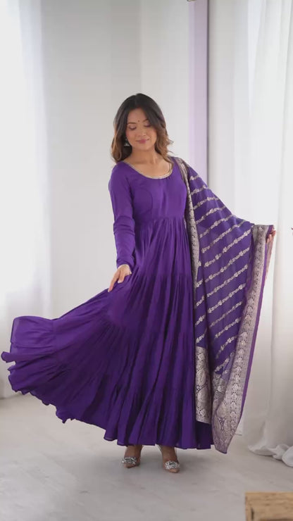 🌸 Elegant Romansilk Chanderi Anarkali Set 🌸